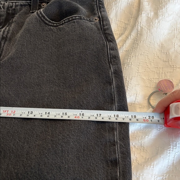 Levi's Premium
HIGH LOOSE TAPER FIT WOMEN'S
PANTS Black Size 27 80's Style - Picture 15 of 16